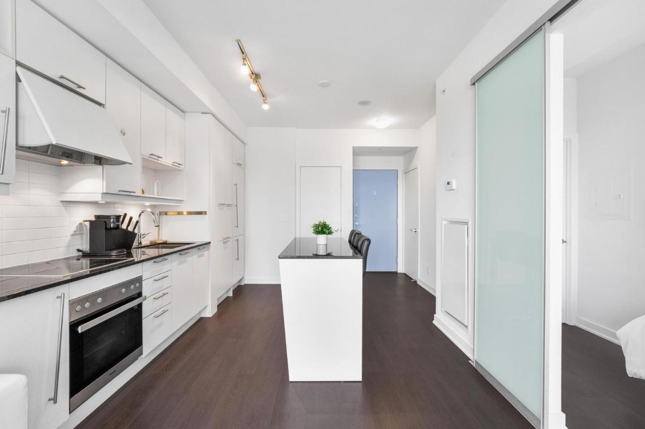 Heart Of Downtown Toronto! Apartment Exterior photo