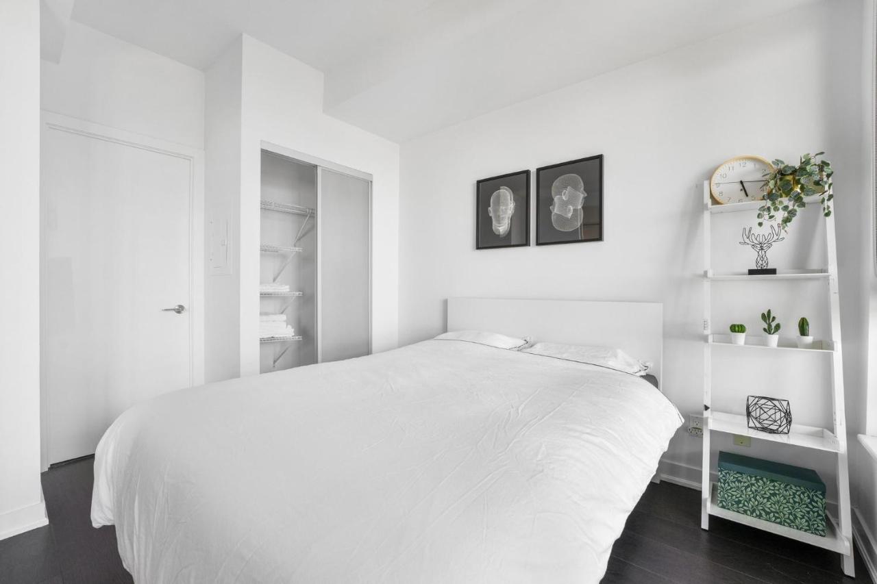 Heart Of Downtown Toronto! Apartment Exterior photo